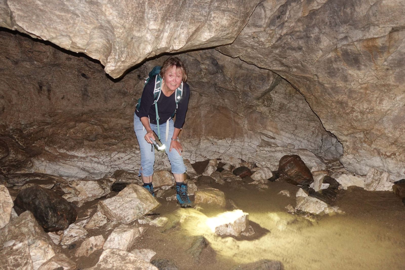 Höhle